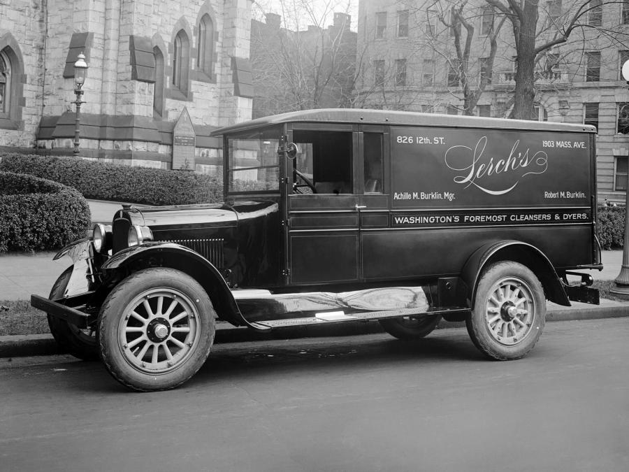  Graham Brothers Delivery Van 1925 года  (фото 3 из 5)